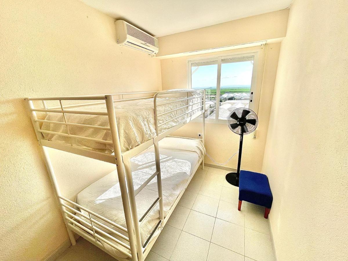 Apartamento Con Piscina 3 Habitaciones Sueca Bagian luar foto