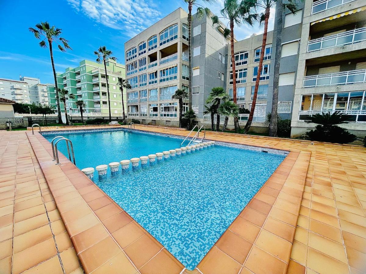 Apartamento Con Piscina 3 Habitaciones Sueca Bagian luar foto